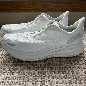 Hoka Women’s Clifton 8